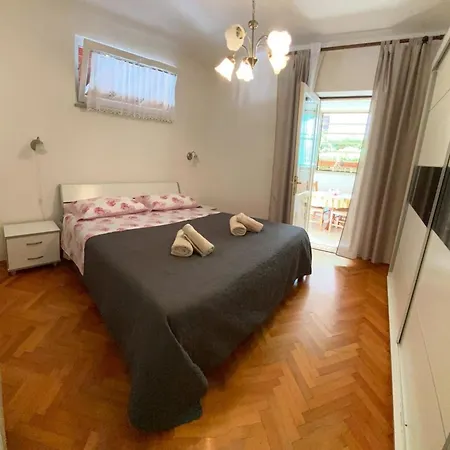 Fuer 4 Personen Ca 50 Qm In Rovinj, Istrien Istrische Riviera *