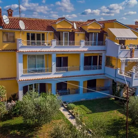 Fuer 4 Personen Ca 50 Qm In Rovinj, Istrien Istrische Riviera * Rovinj